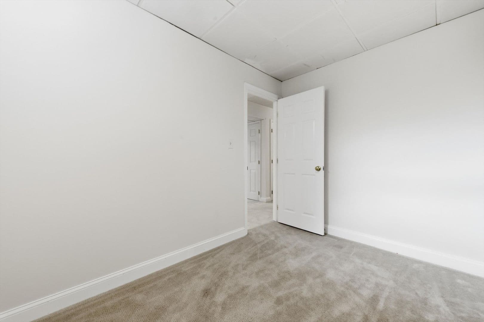Mount Airy House: 17545 Hardy Rd