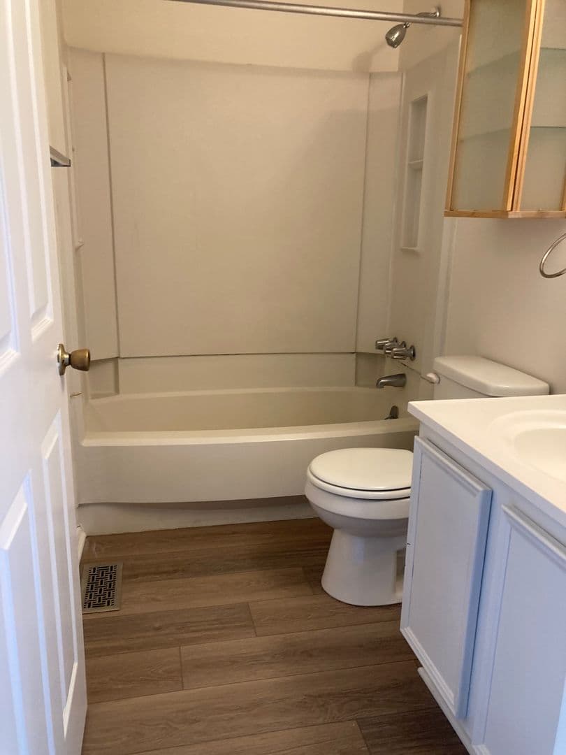 Frederick House: 6632 Pebble Ct