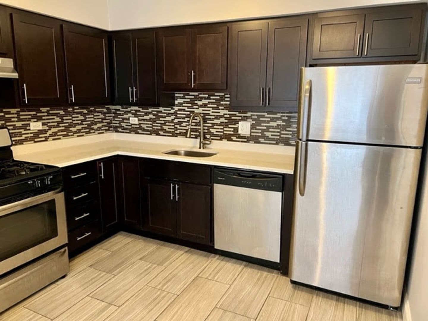Chicago Apartment: 4801 N Ridgeway