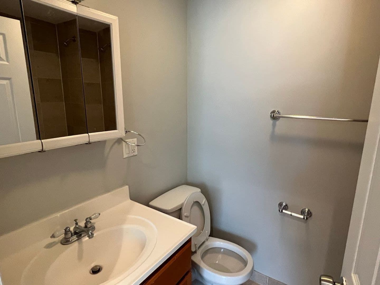 Chicago Apartment: 2120 W Arthur