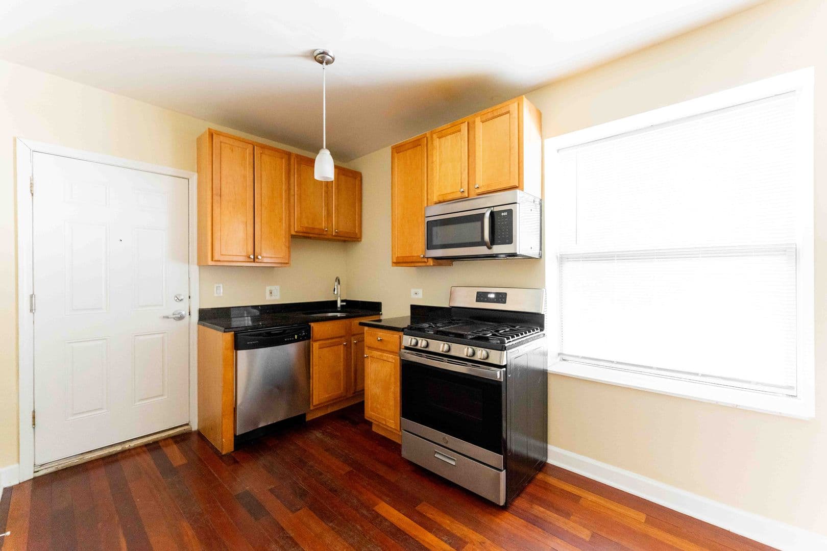 Chicago Apartment: 2321 N Oak Park Ave