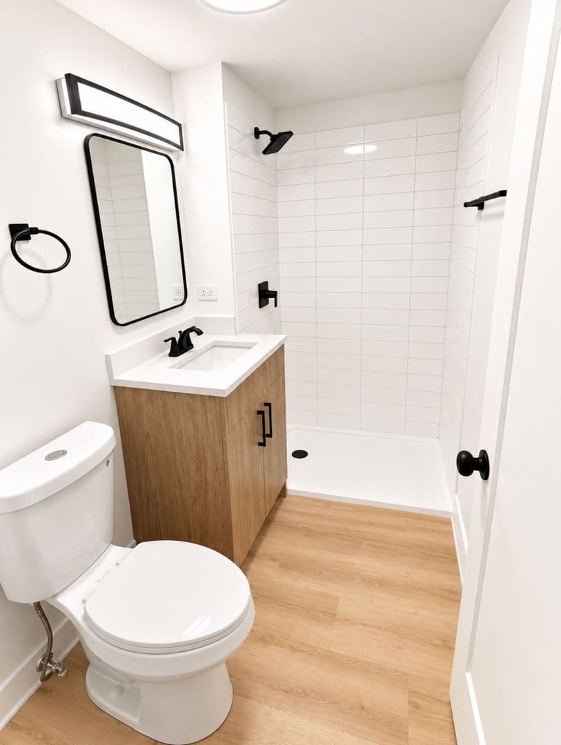 Chicago Apartment: 6310 N Artesian