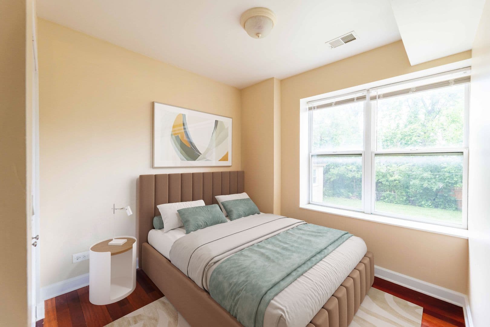Chicago Apartment: 2321 N Oak Park Ave