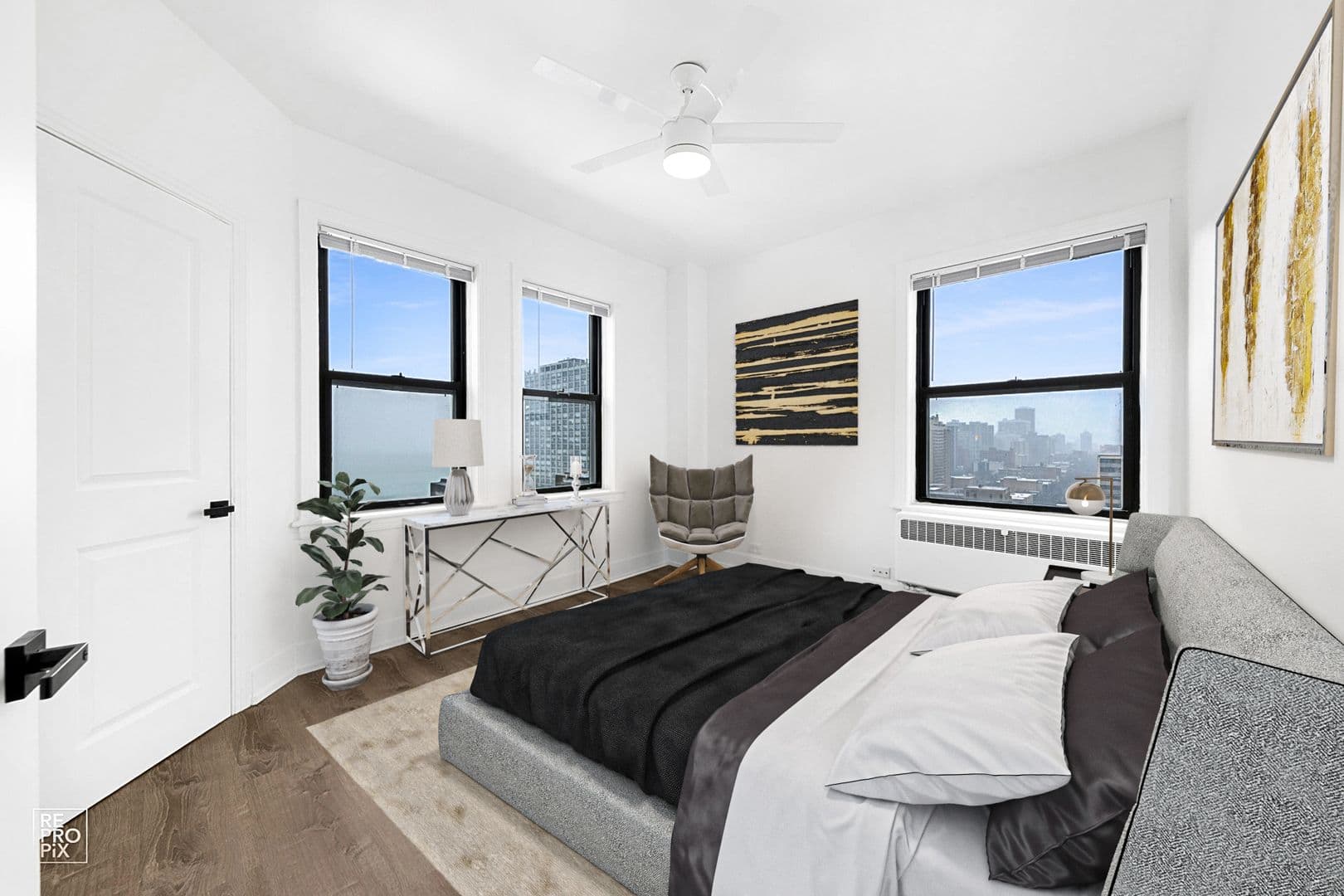 Chicago Apartment: 6230 N Kenmore