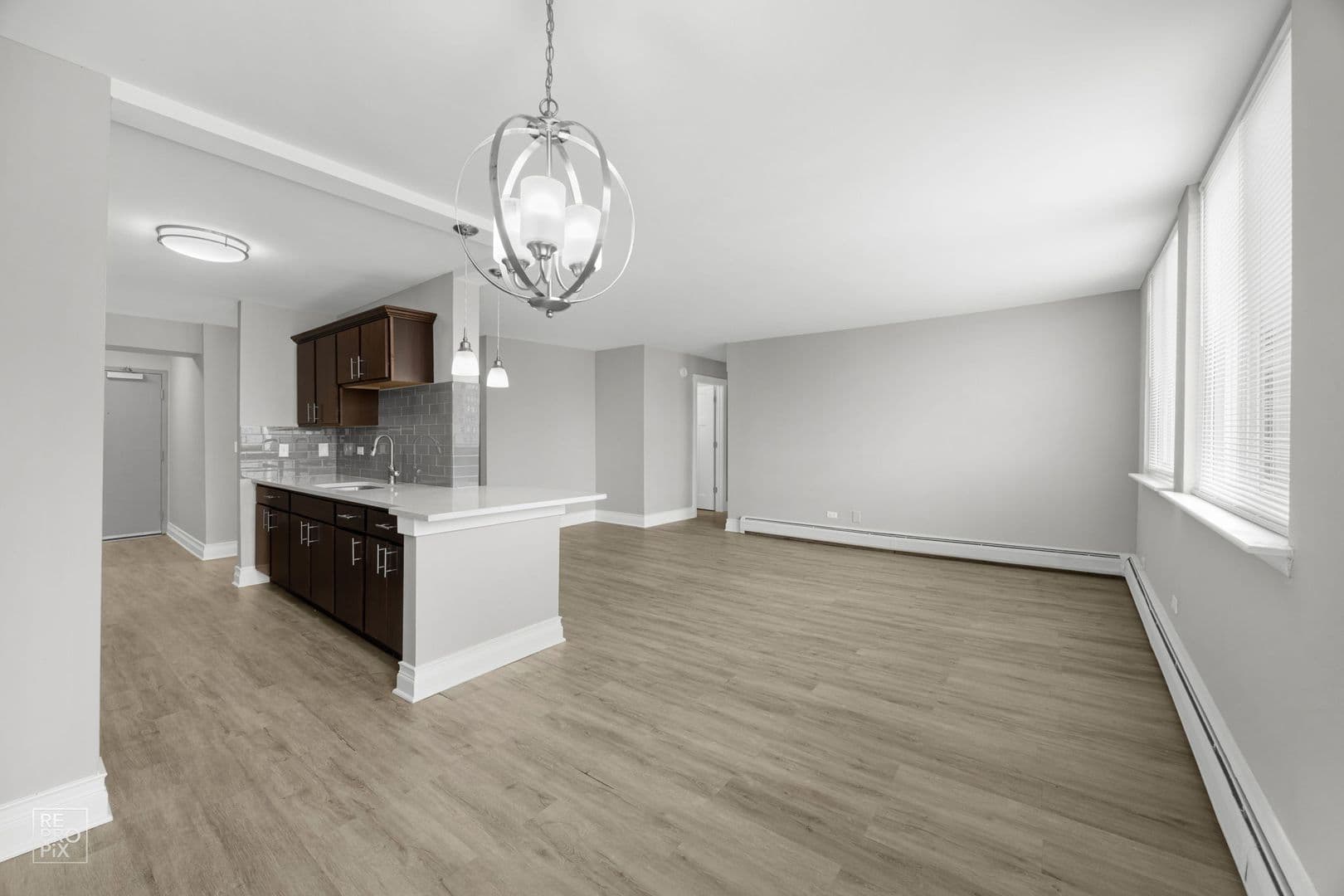 Chicago Apartment: 5800 N Sheridan Rd