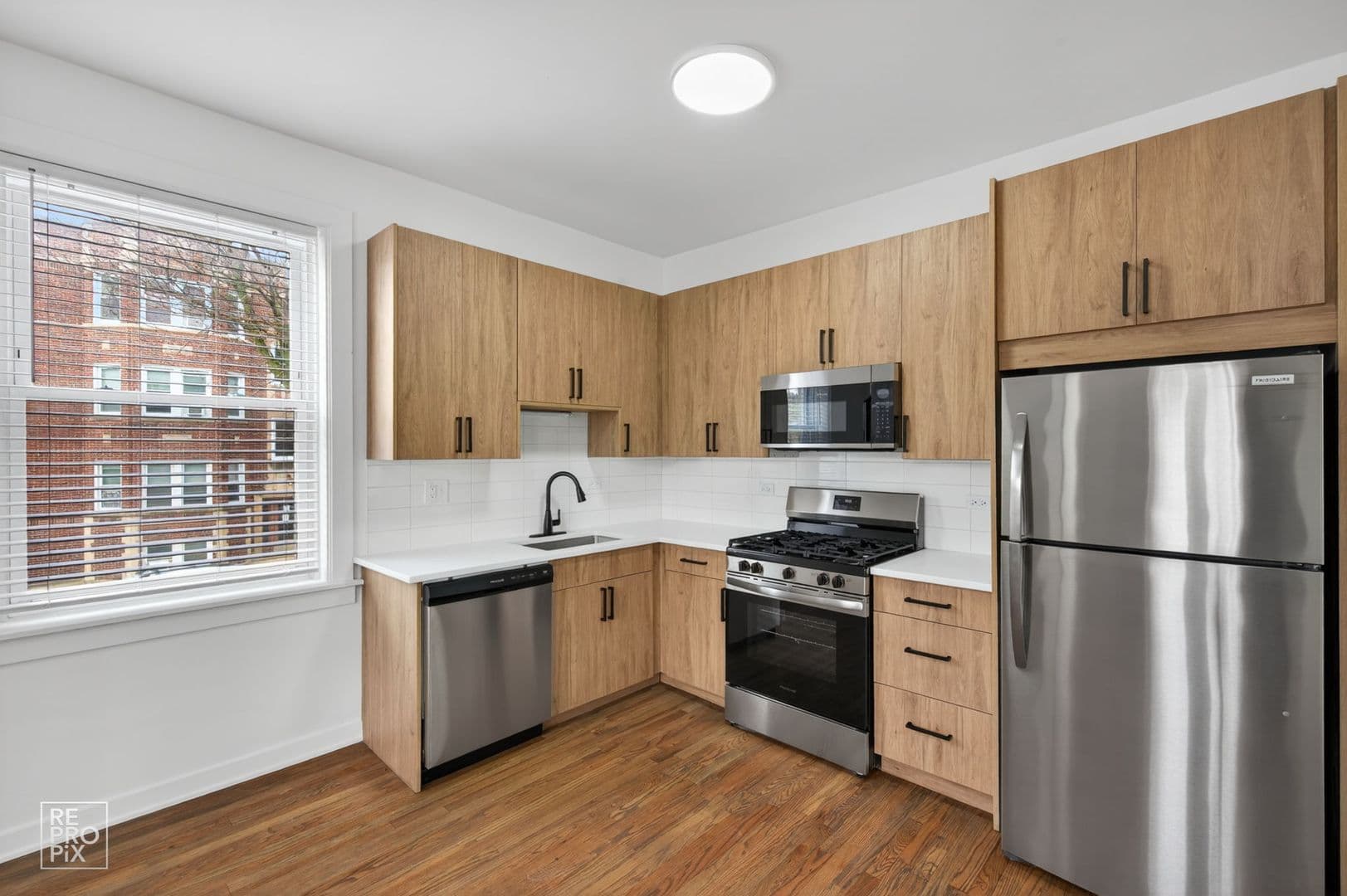 Chicago Apartment: 2154 W Arthur Ave