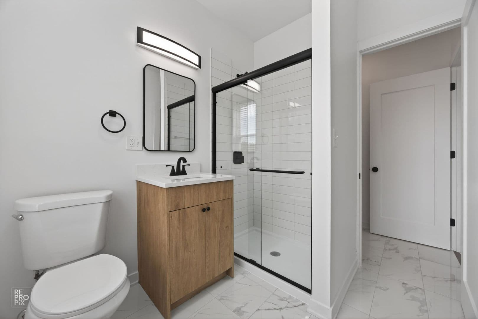 Chicago Apartment: 2154 W Arthur Ave