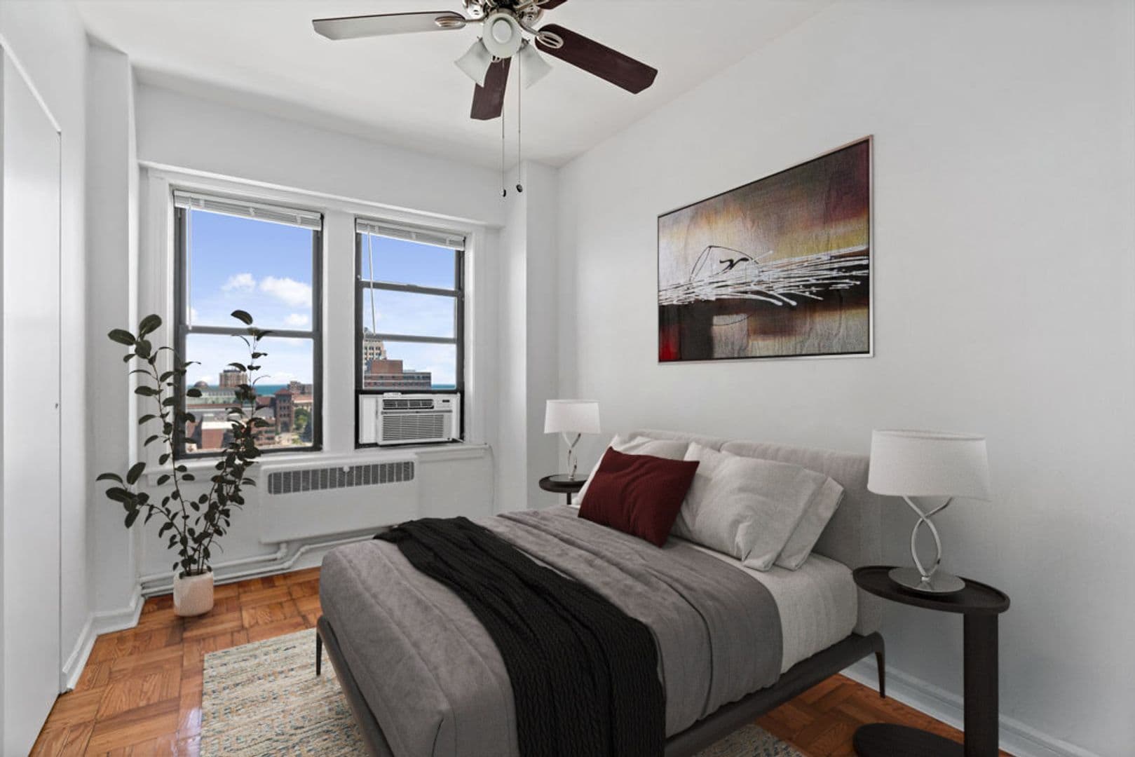 Chicago Apartment: 6230 N Kenmore