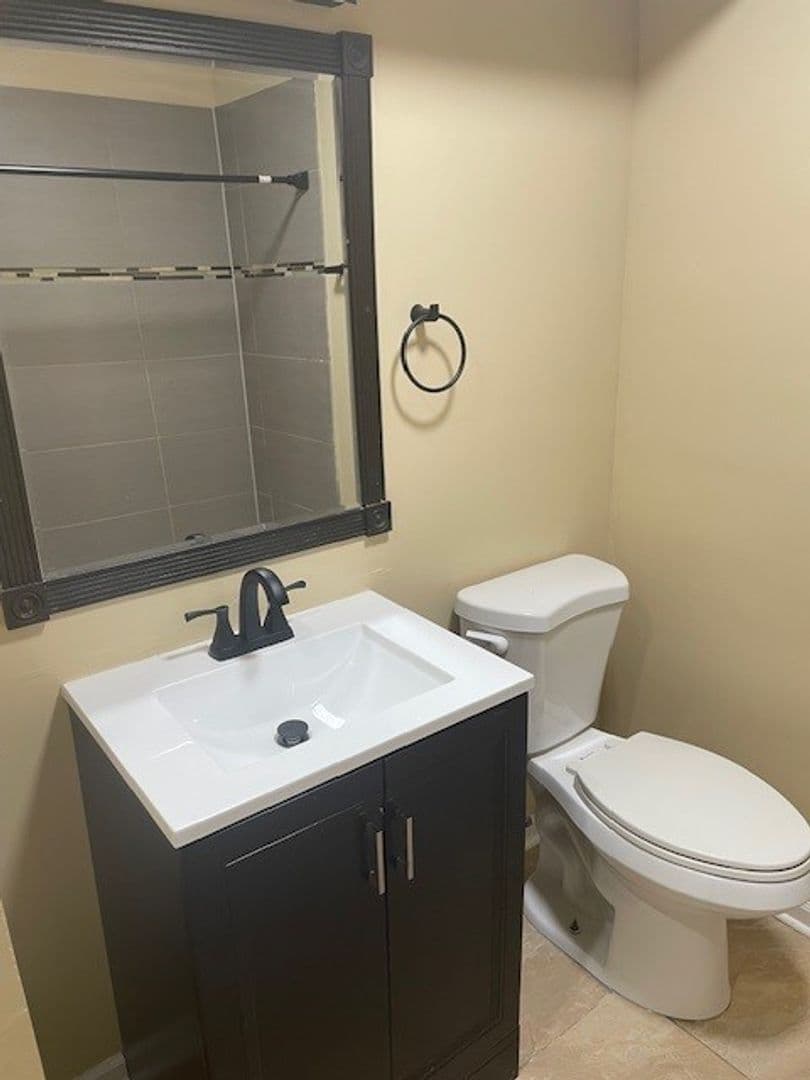 Chicago Apartment: 4801 N Ridgeway