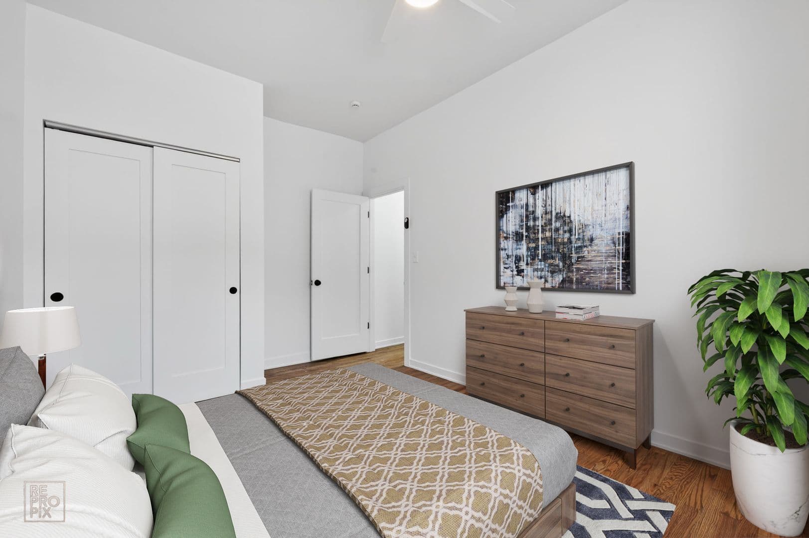Chicago Apartment: 2154 W Arthur Ave