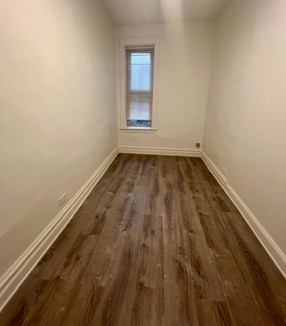 Chicago Apartment: 1619 North Damen Avenue