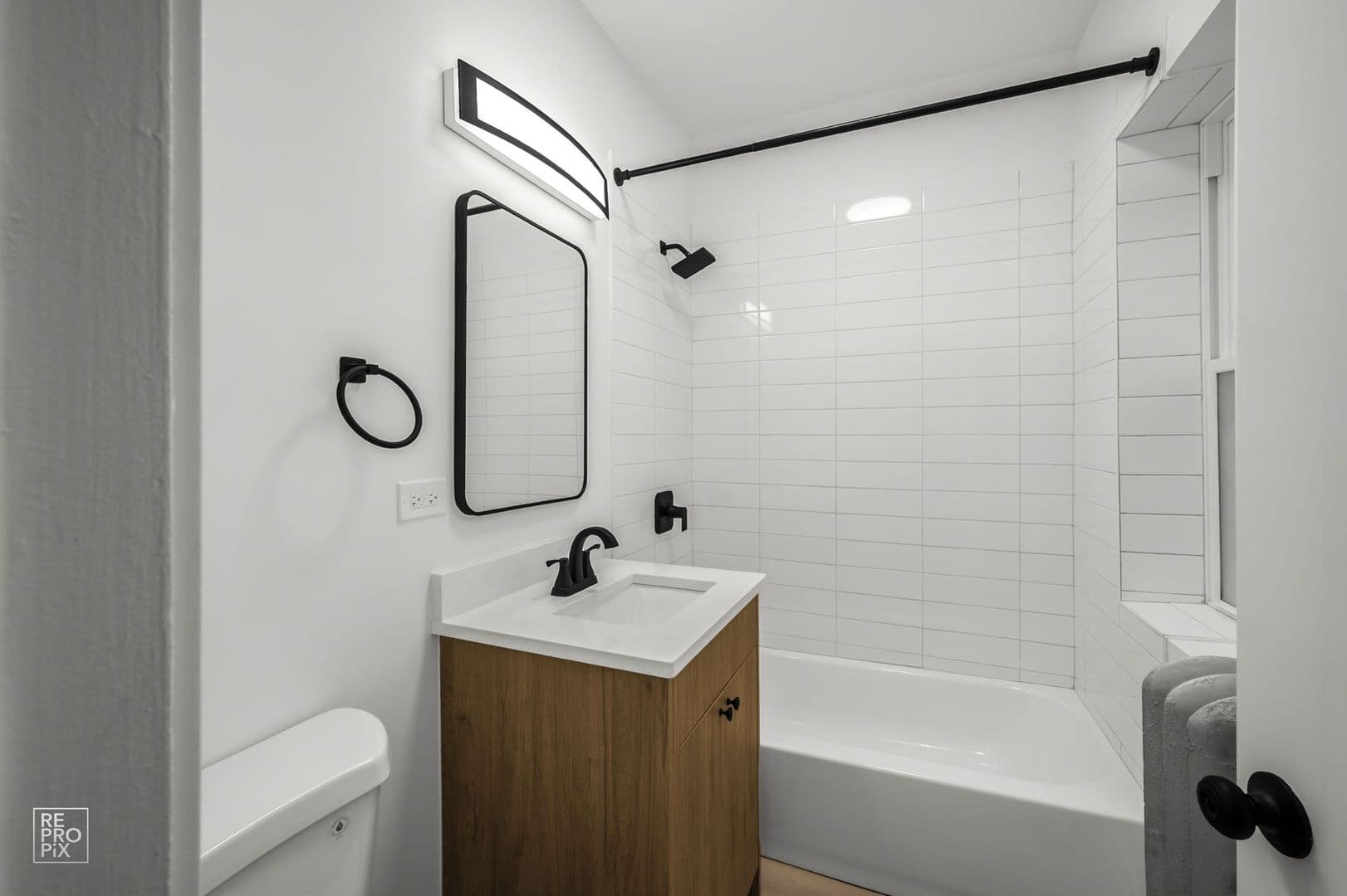 Chicago Apartment: 1436 W Thorndale Ave
