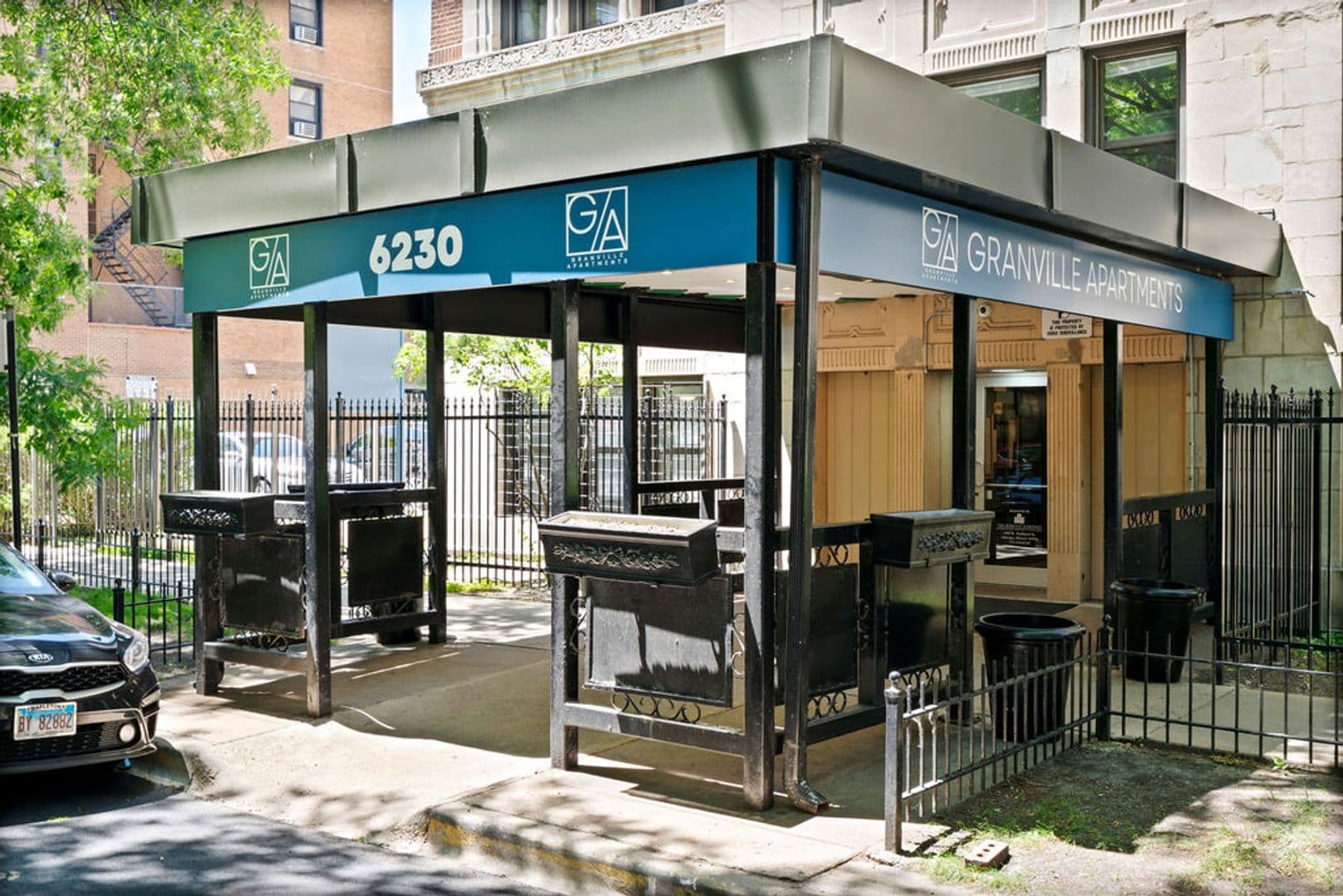 Chicago Apartment: 6230 N Kenmore