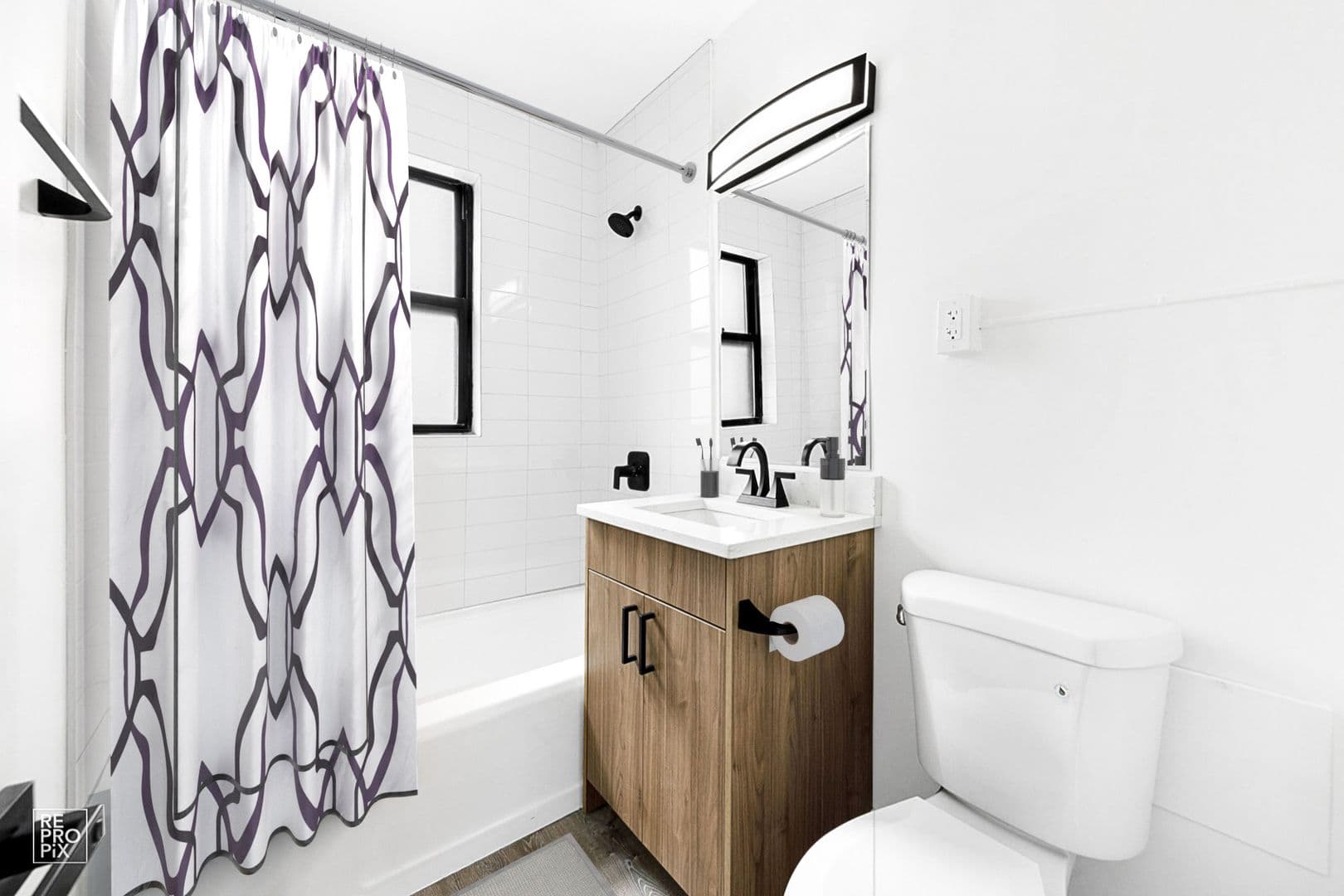 Chicago Apartment: 6230 N Kenmore