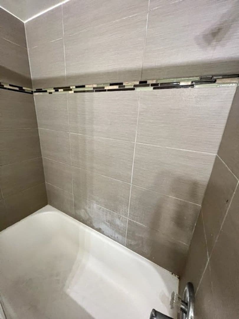 Chicago Apartment: 4801 N Ridgeway