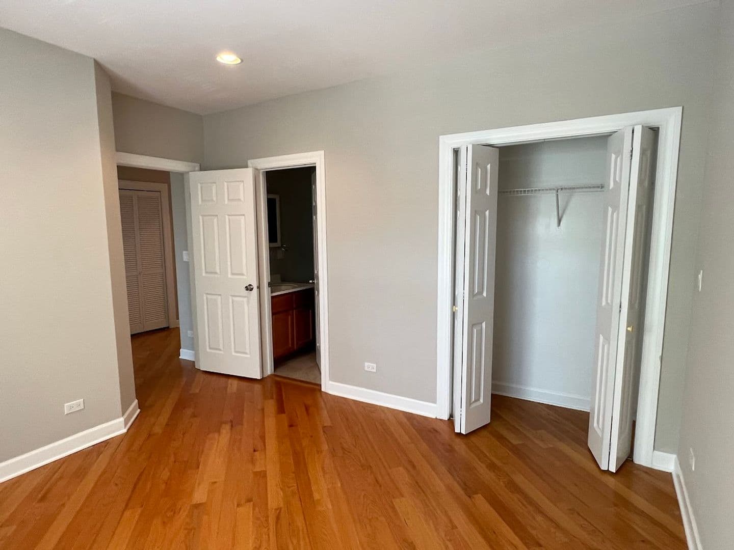 Chicago Apartment: 2120 W Arthur