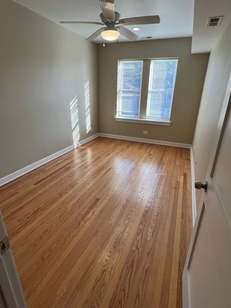 Chicago Apartment: 2641 W Estes Ave