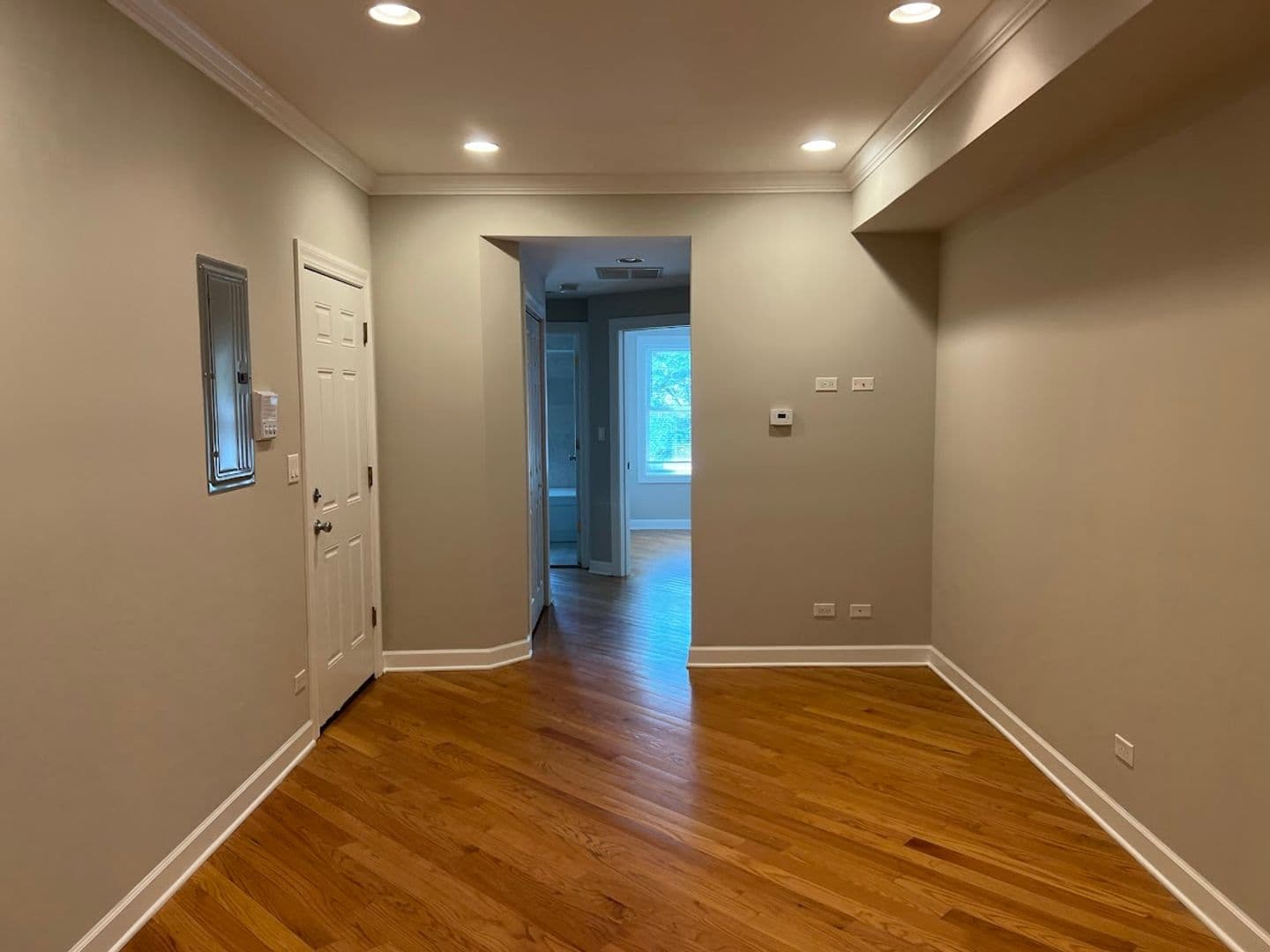 Chicago Apartment: 2120 W Arthur