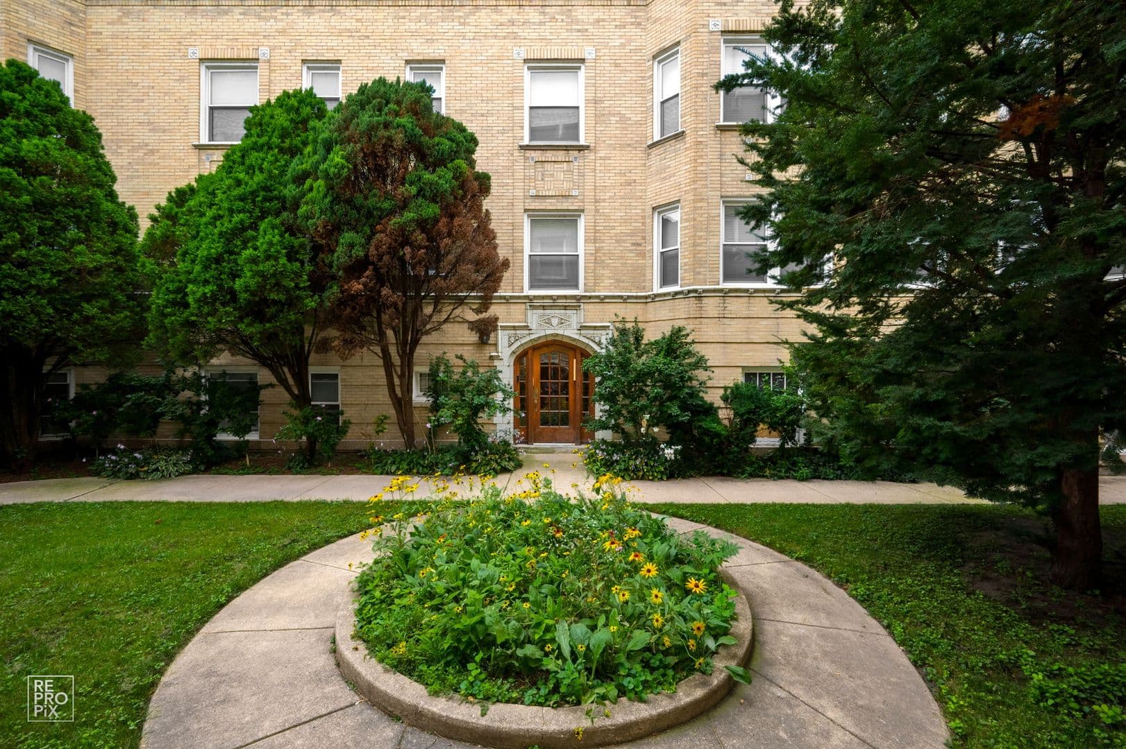 Chicago Apartment: 1436 W Thorndale Ave