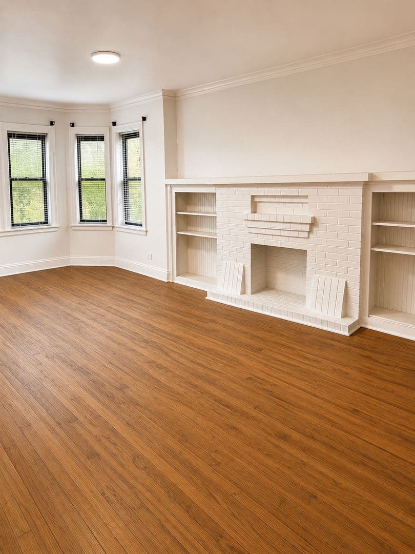 Chicago Apartment: 2115 W Birchwood