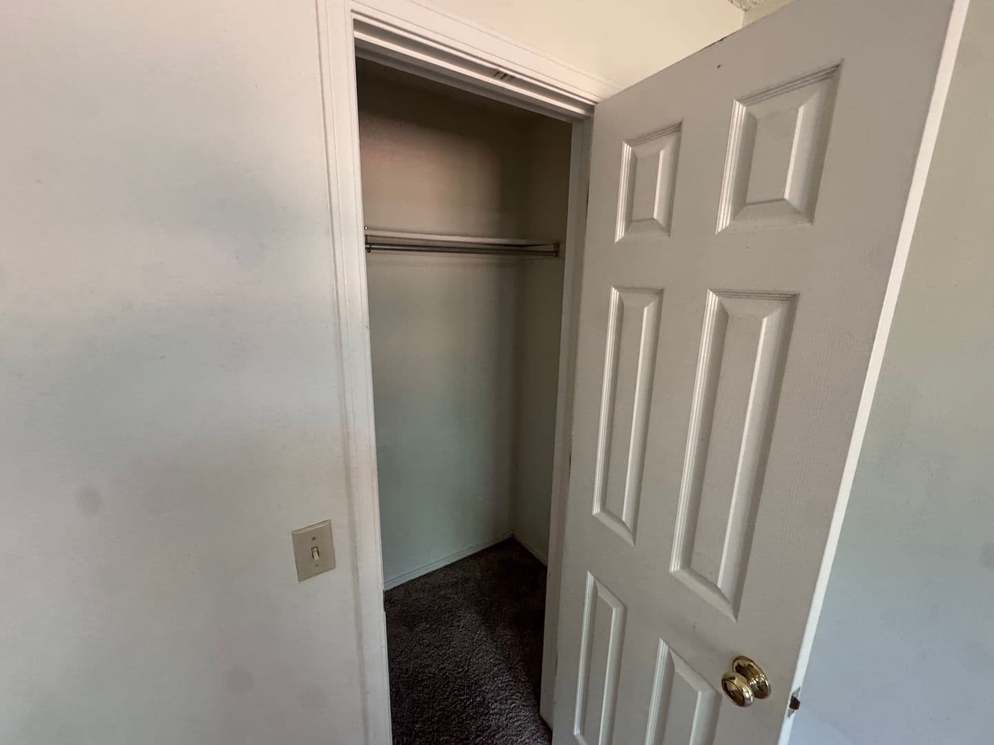 Rogers House: 301 S 11th Pl