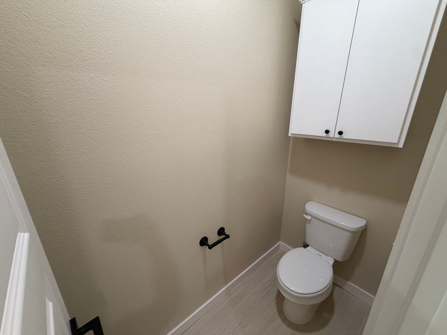 Fayetteville House: 1537 E 5th St