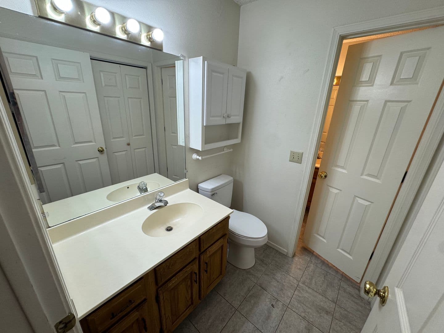 Rogers House: 301 S 11th Pl