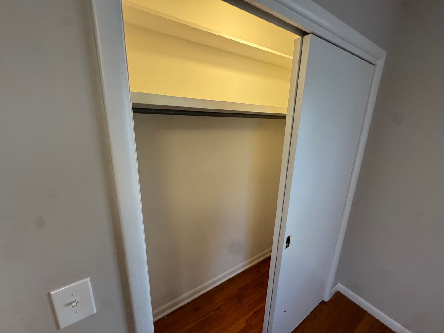 Fayetteville House: 119 W Miller St