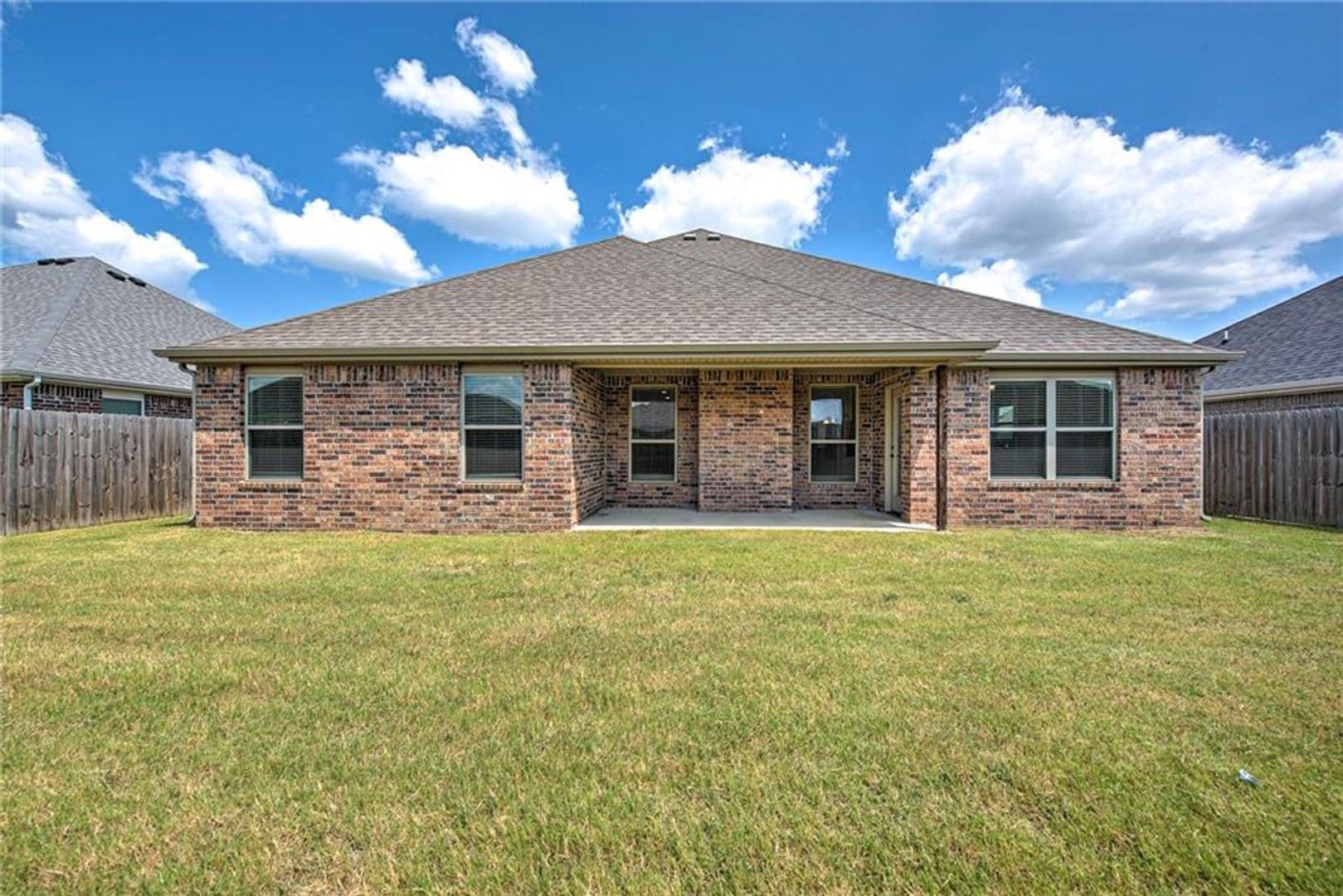 Fayetteville House: 4479 W Topeka St