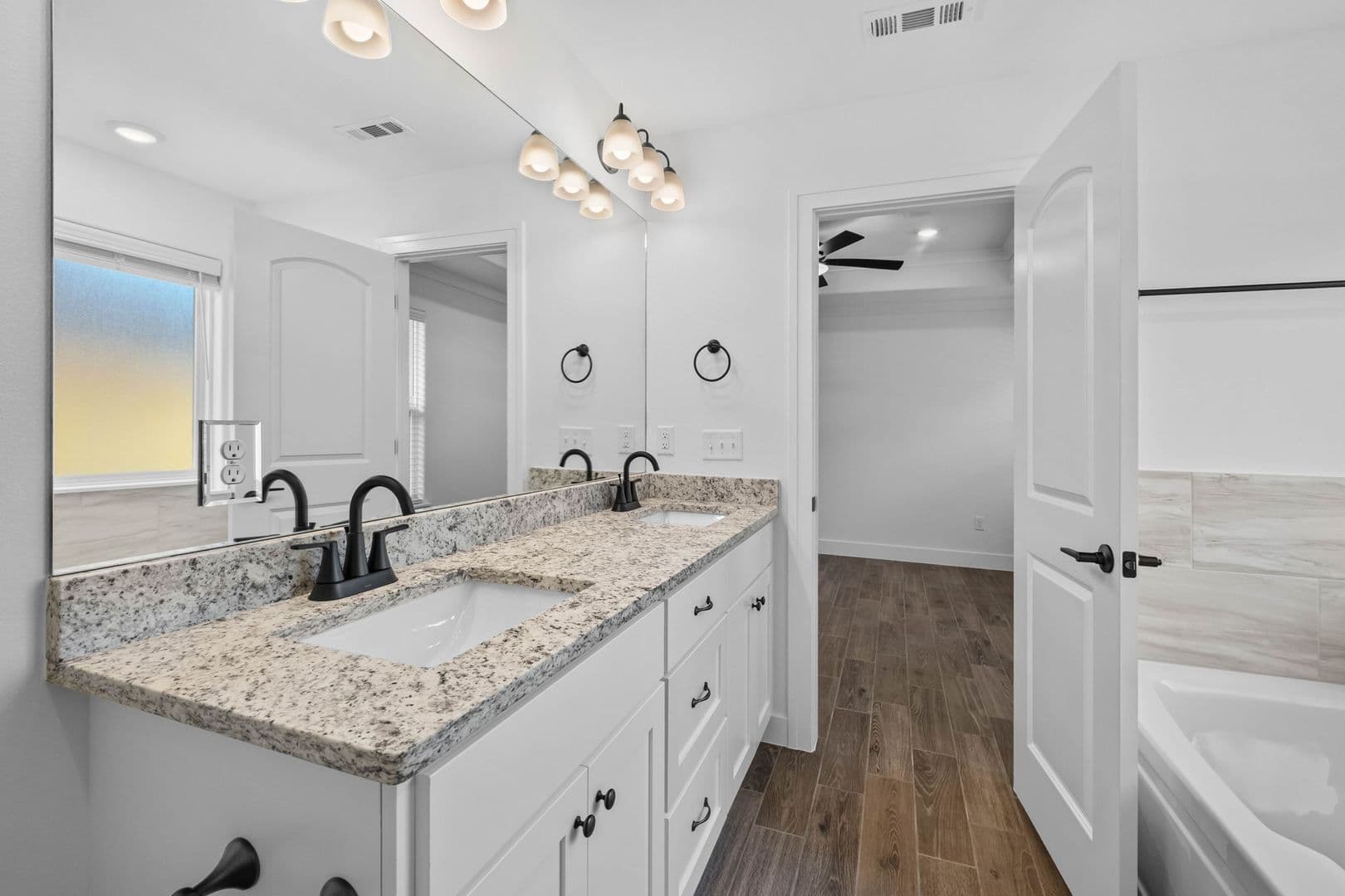 Fayetteville House: 4225 W Barhem Drive