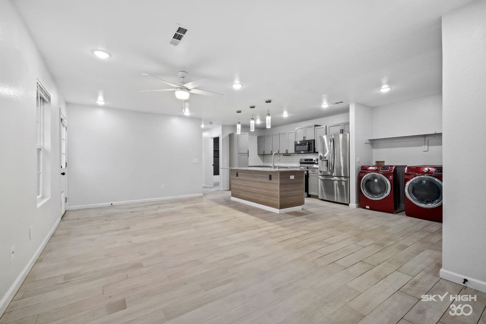 Fayetteville House: 731 S. Erika Ave