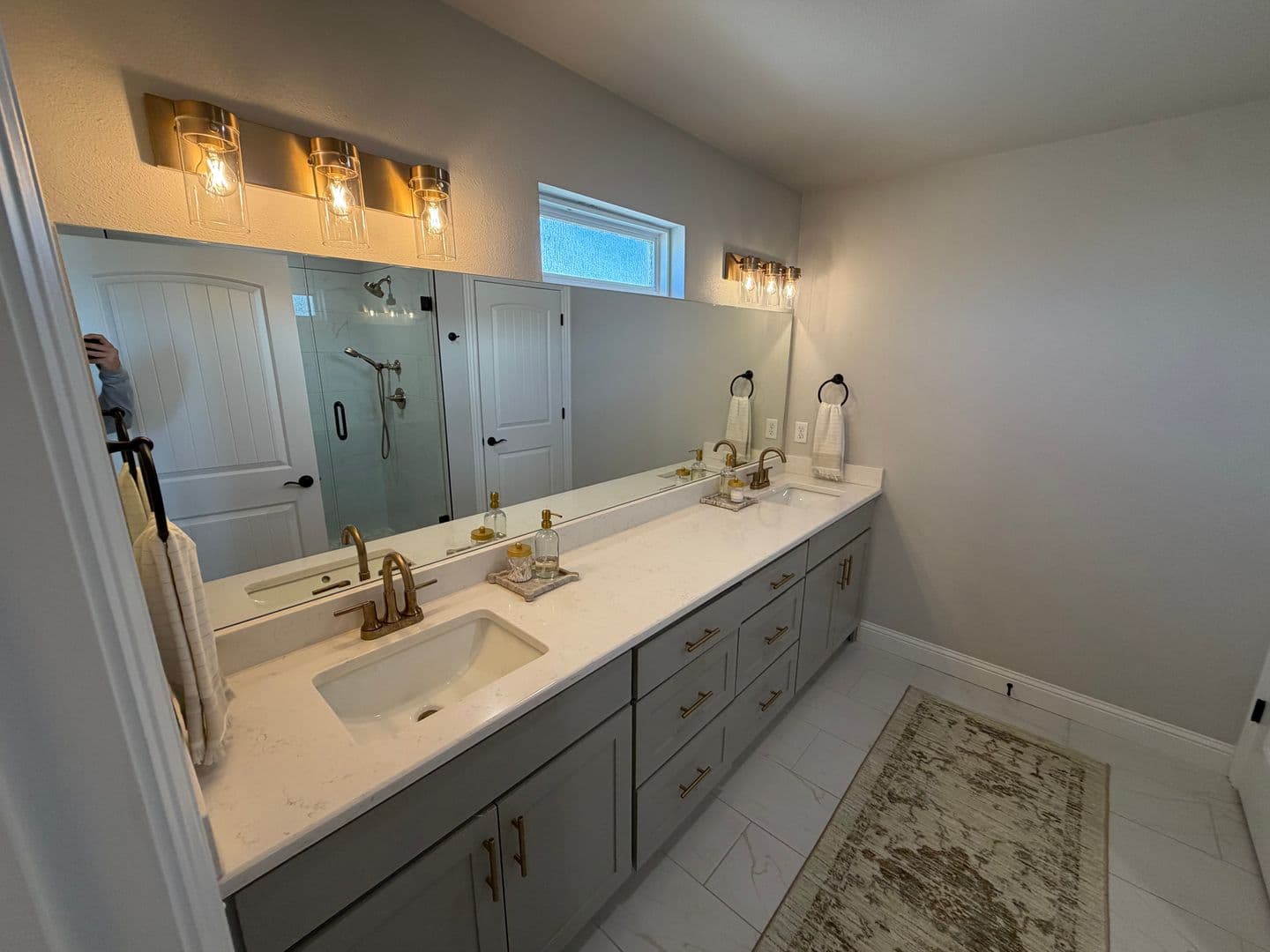 Bentonville House: 2816 SW Arlington Blvd
