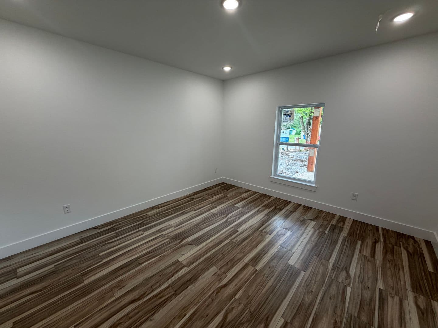 Fayetteville House: 916 N Sang Ave