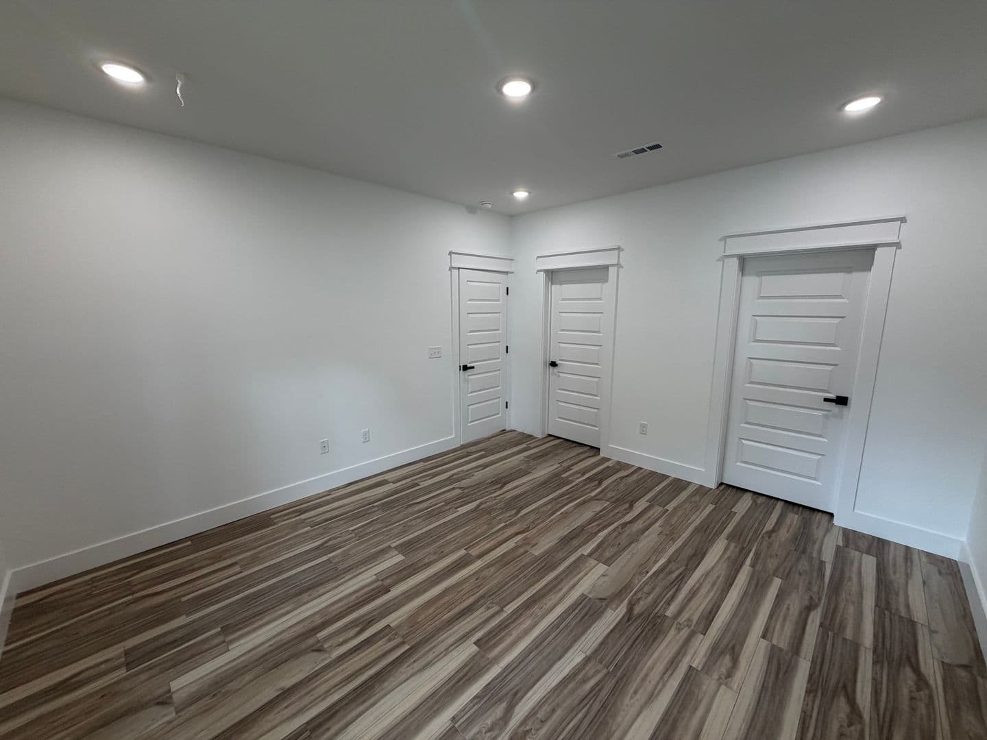 Fayetteville House: 916 N Sang Ave