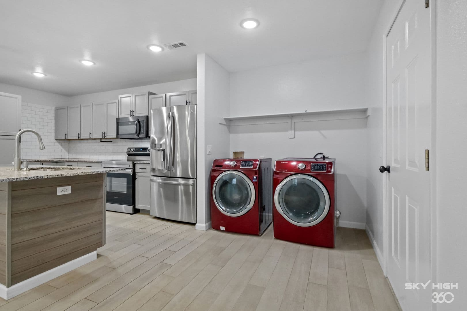 Fayetteville House: 731 S. Erika Ave