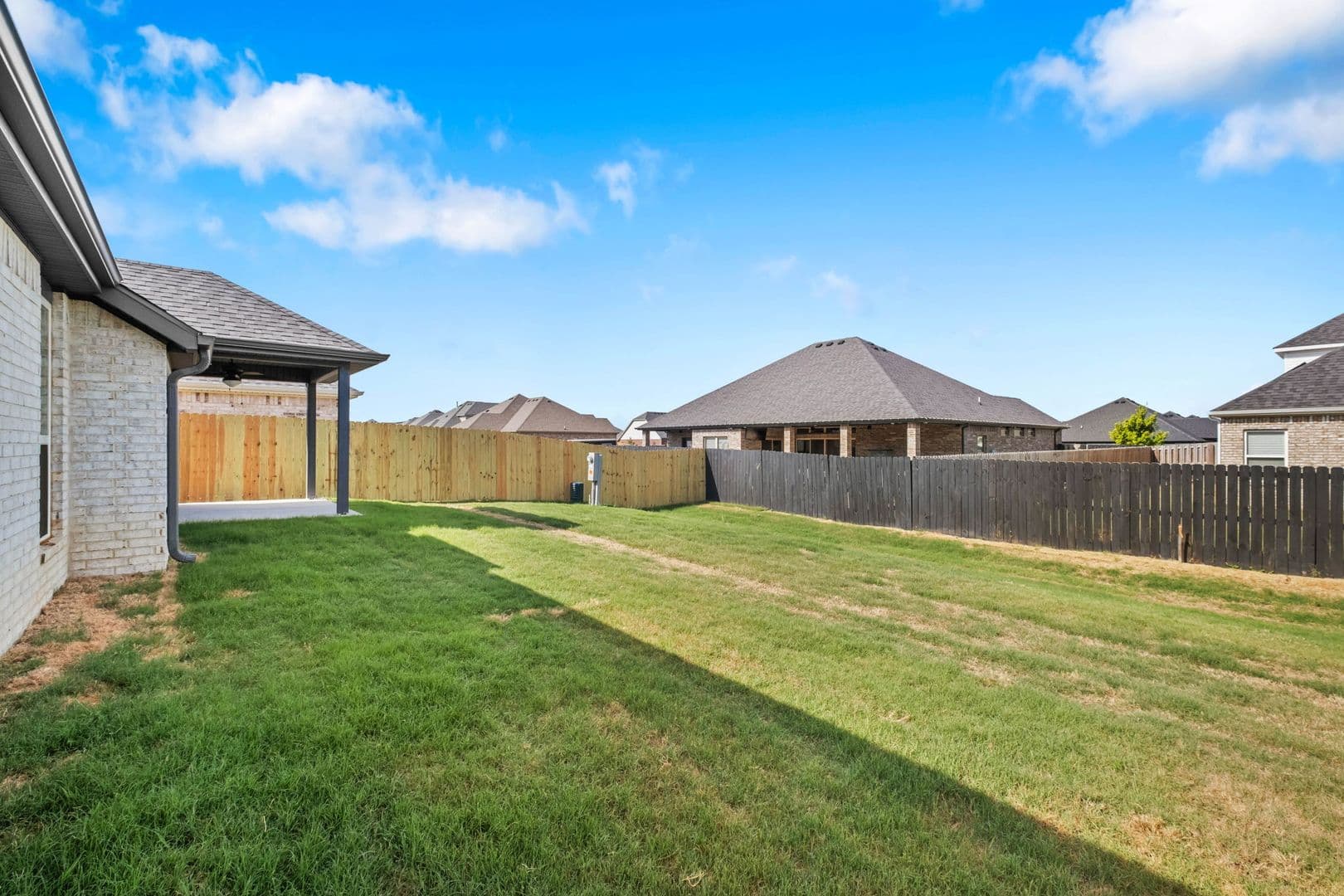 Fayetteville House: 4225 W Barhem Drive