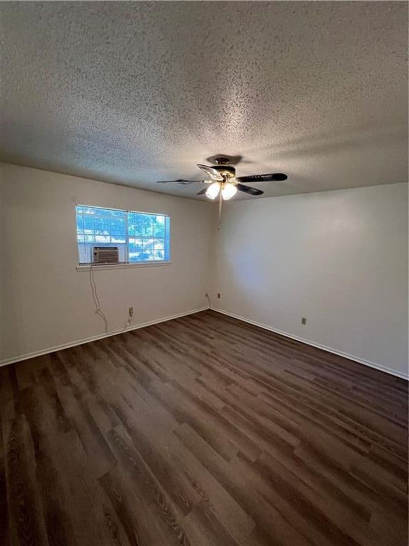 Rogers House: 320 S 11th Pl