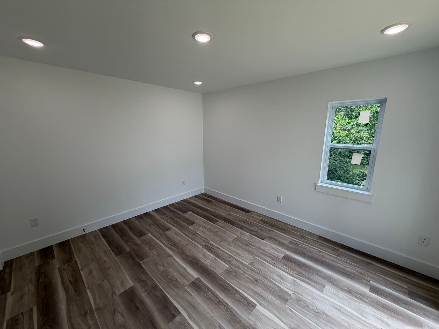 Fayetteville House: 916 N Sang Ave Unit #B