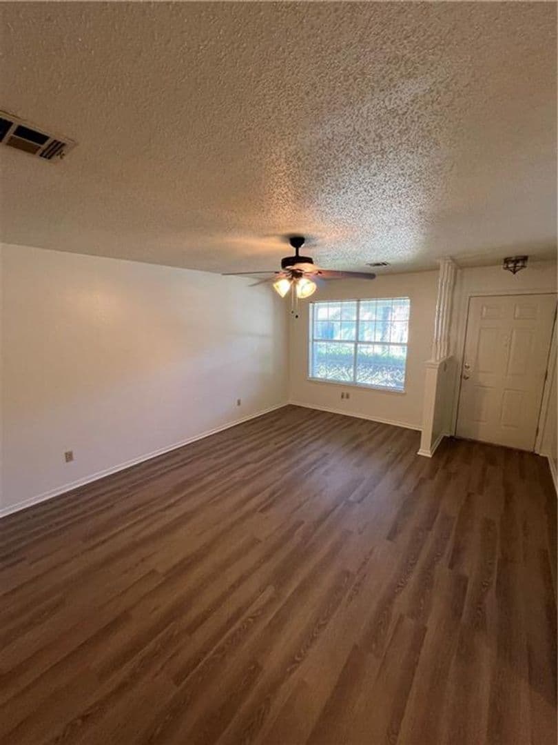 Rogers House: 320 S 11th Pl