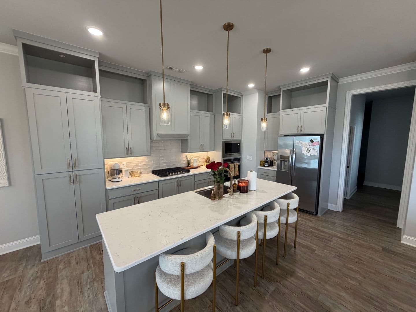 Bentonville House: 2816 SW Arlington Blvd