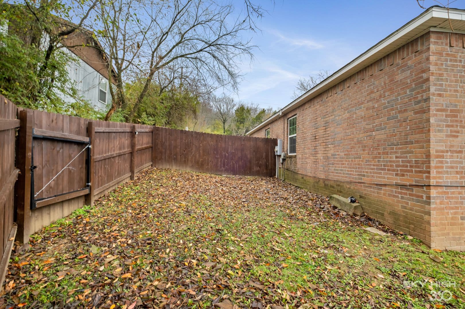 Fayetteville House: 731 S. Erika Ave