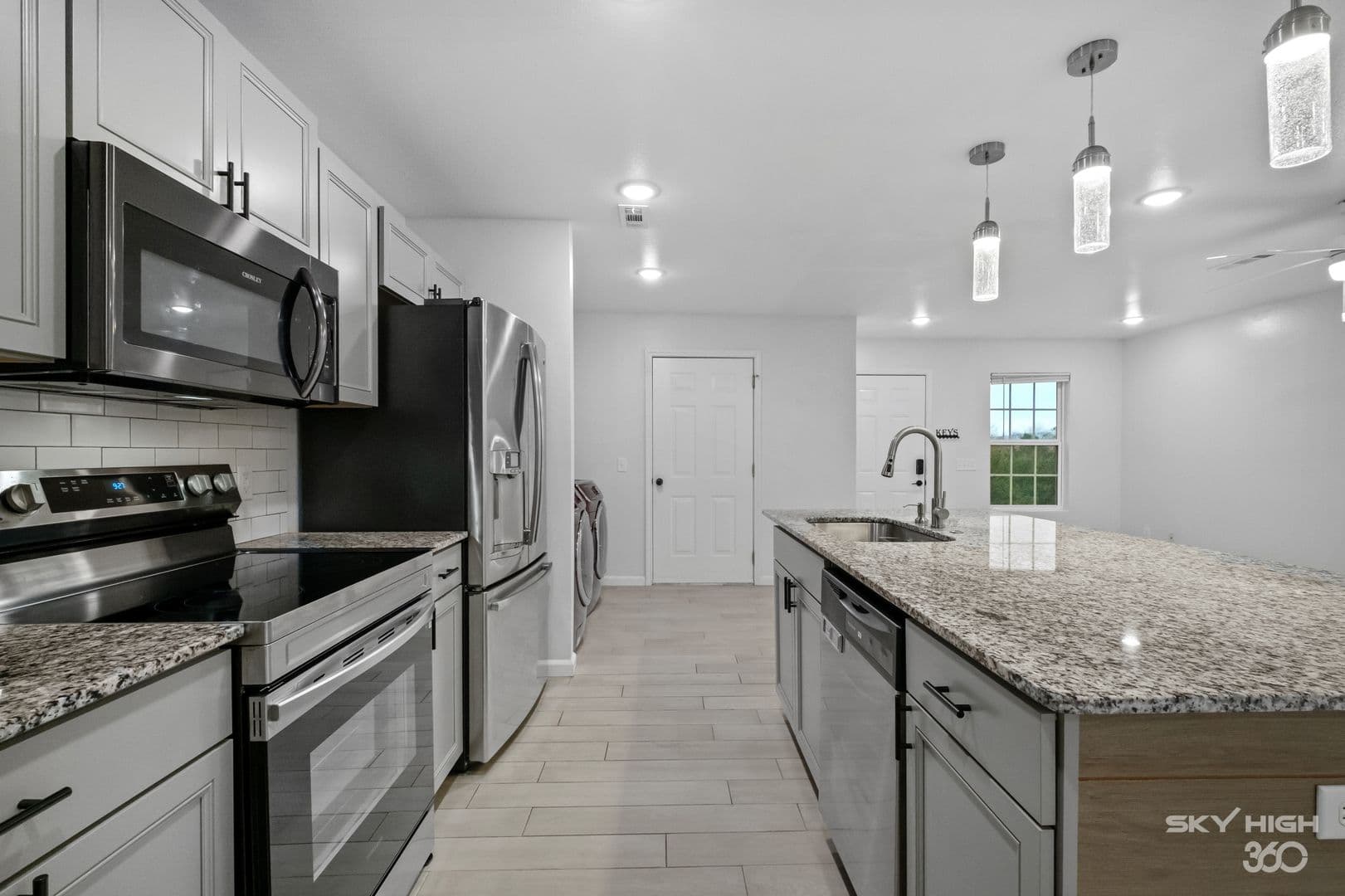 Fayetteville House: 731 S. Erika Ave