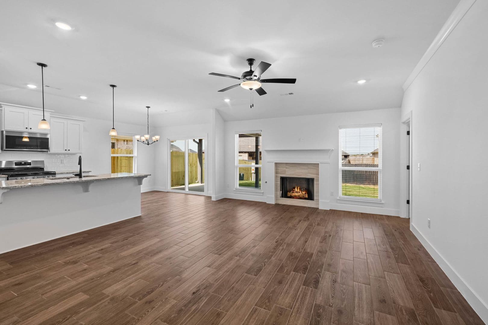 Fayetteville House: 4225 W Barhem Drive