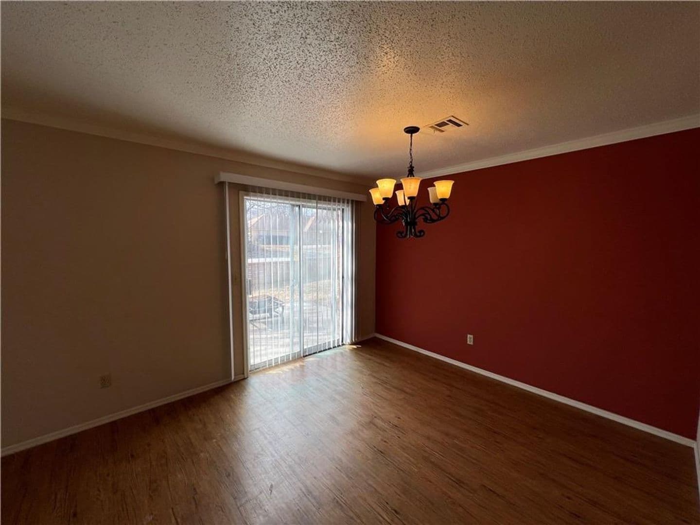 Rogers House: 322 S 11th Pl