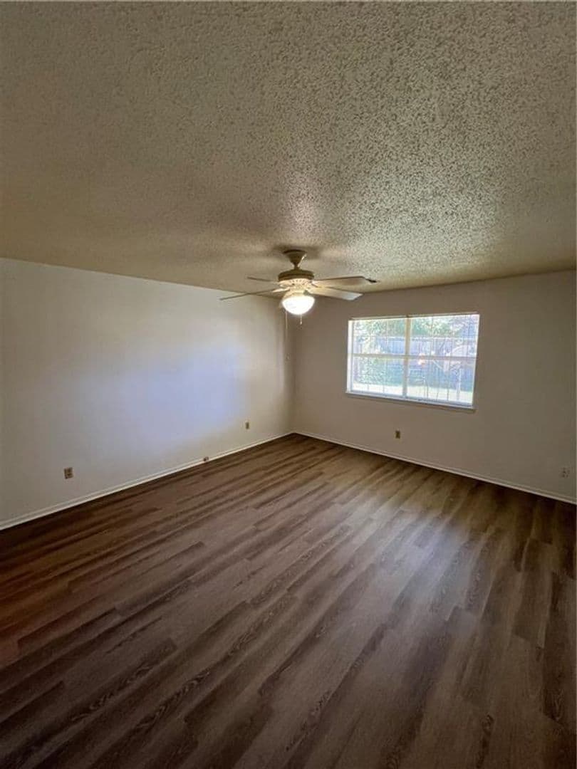 Rogers House: 320 S 11th Pl