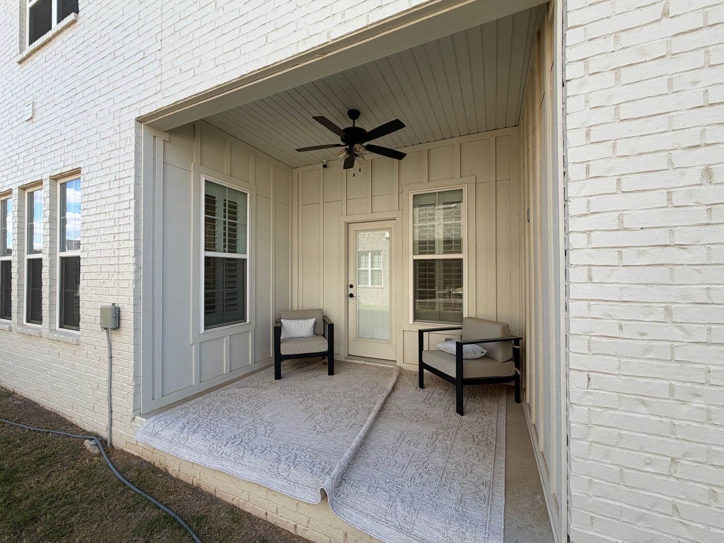 Bentonville House: 2816 SW Arlington Blvd
