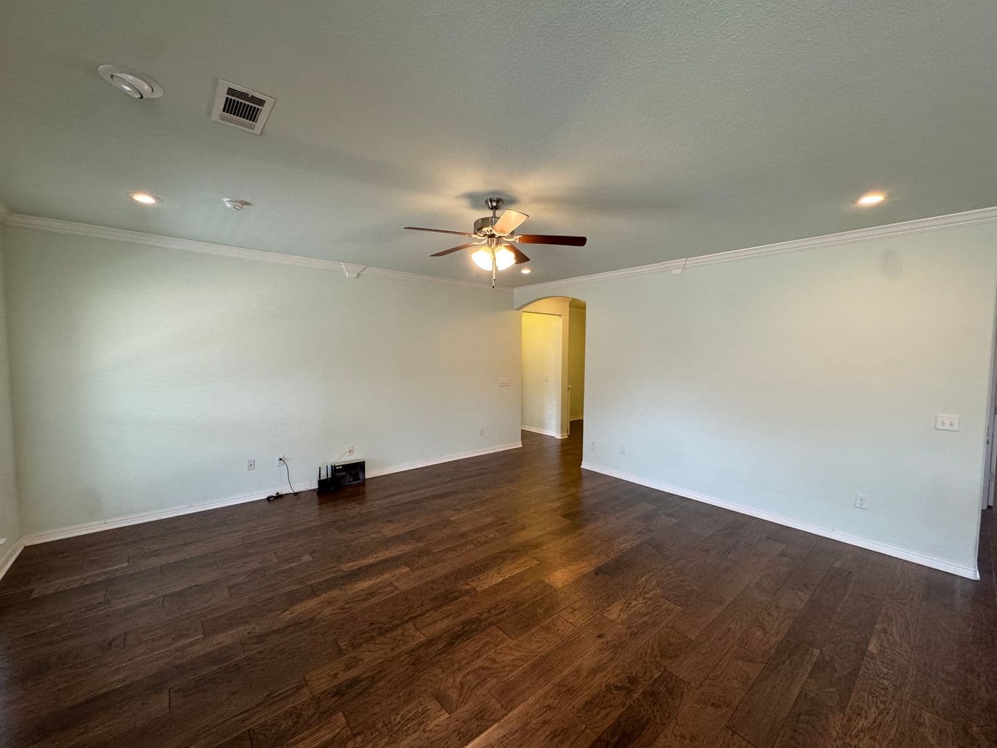 Fayetteville House: 4849 W Oldham Dr