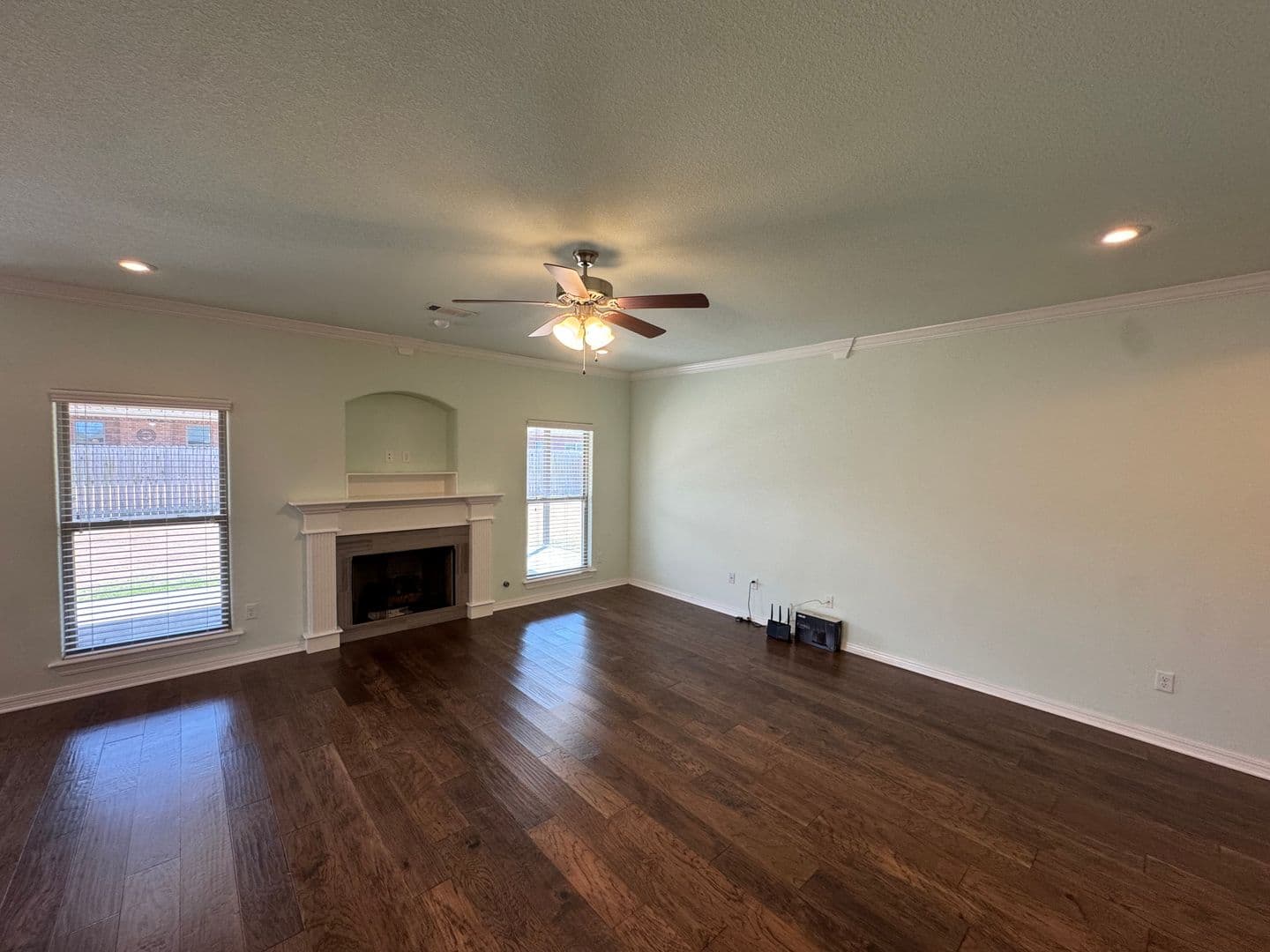 Fayetteville House: 4849 W Oldham Dr