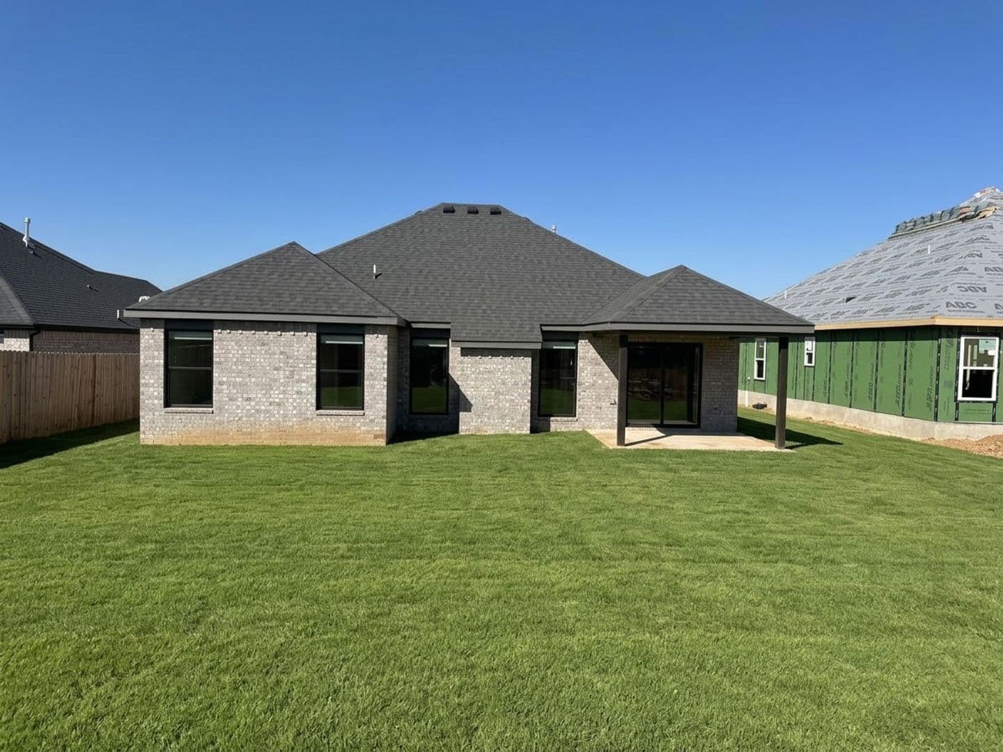 Lowell House: 1203 Pepperwood Avenue