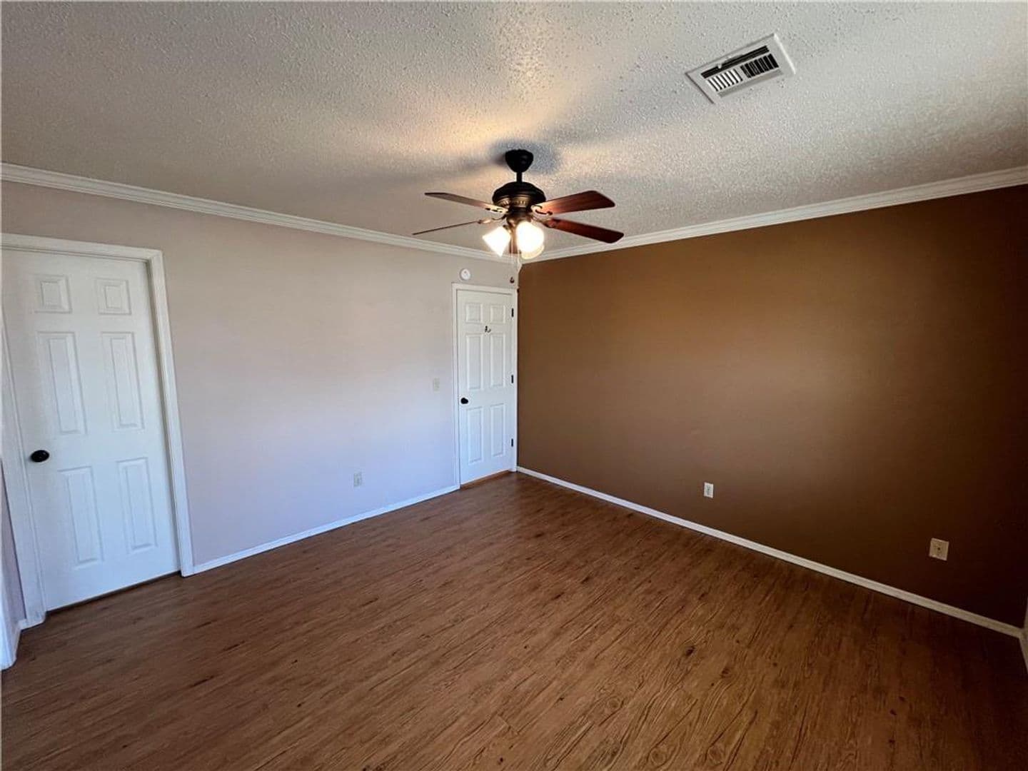 Rogers House: 322 S 11th Pl
